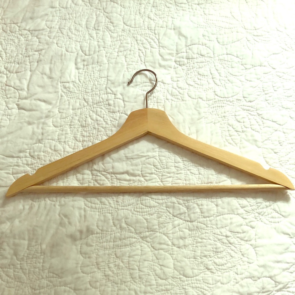 Pack of 12 wooden hangers